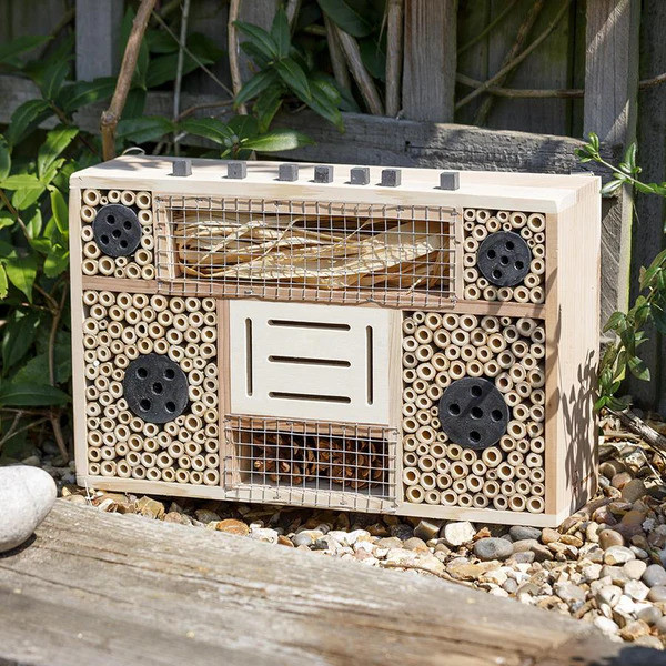 Stereo Minibeast Hotel – An Innovative Insect Hotel for Your Garden